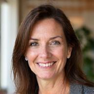 Portrait souriant de Sophie Dubois, fondatrice d'Élan Éducatif.